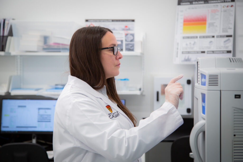 Dr. Kerri Miller preparing Toenail Samples for analysis (Credit: Glynnis Mutch Photography)